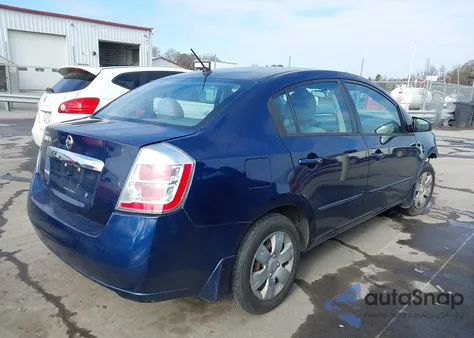 2010 Nissan Sentra 2.0 from USA, damaged, VIN 3N1AB6AP9AL677570
